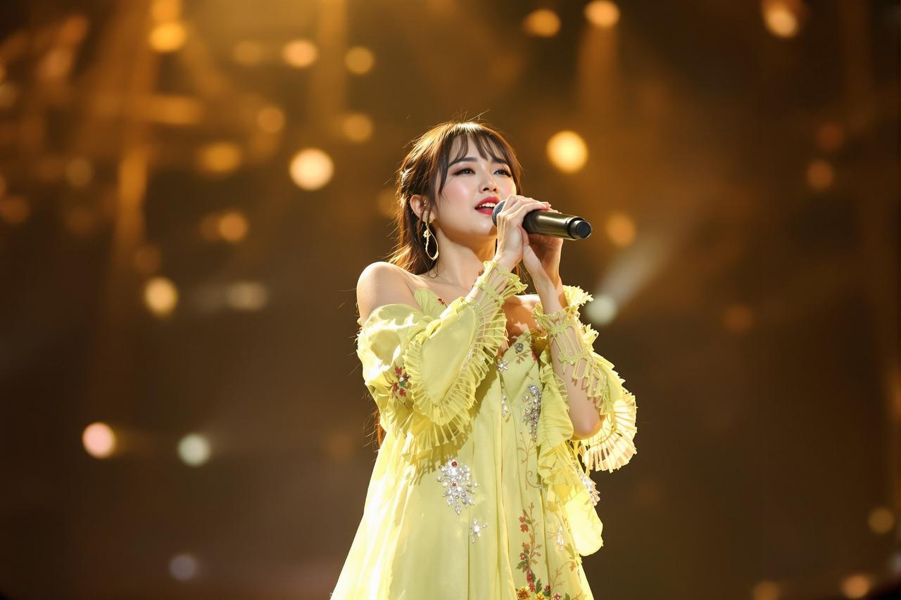 赵思雨新歌《微光》连续八周霸榜,年度金曲预定 - 91网页近期更新 赵思雨新歌《微光》连续八周霸榜,年度金曲预定 - 91网页近期更新